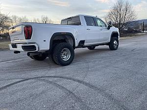 GMC 3500 DUALLY 3.5' 35s 4